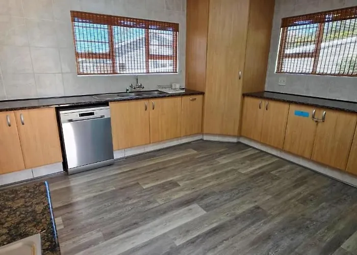 Groom'S Seacret - Sleeps 10